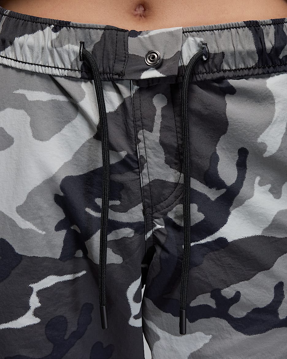 Nike camo bottoms top